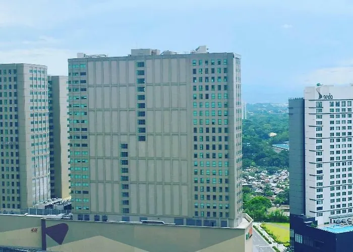Rustic Industrial Theme In Front Of Trinoma Manila