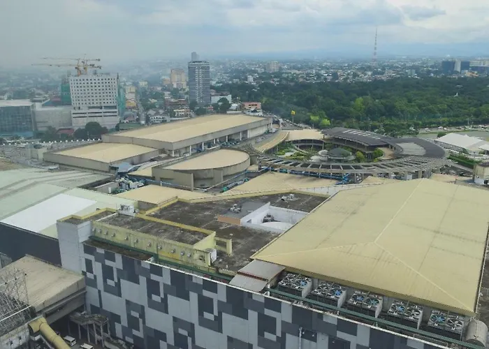 Rustic Industrial Theme In Front Of Trinoma Apartamento *